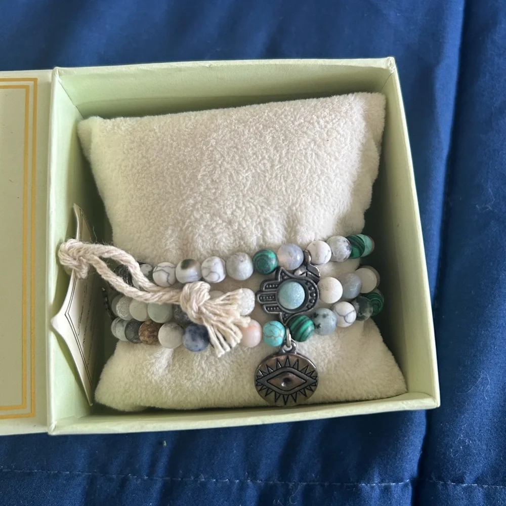 LUXE BRACELET COLLECTION • Arm Candy Bracelet • - Picture 2 of 10